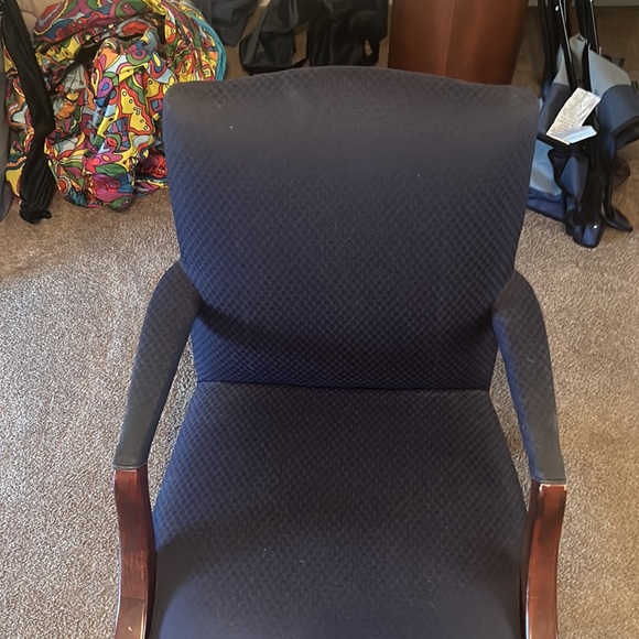 Chair - Picture 3 of 3